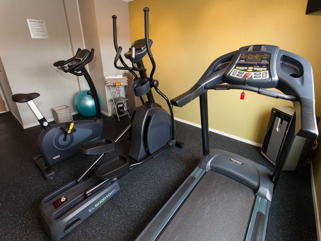 Exercise room at Hotel Focus SFO